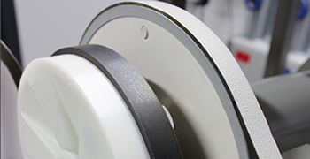 Thorough polymer coating inside of the grinding chamber Thorough polymer coating inside of the grinding chamber